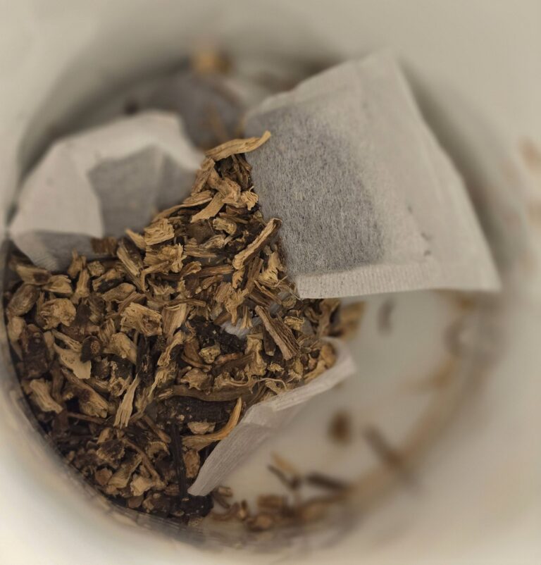 image of holistic health tea bag containing Echinacea